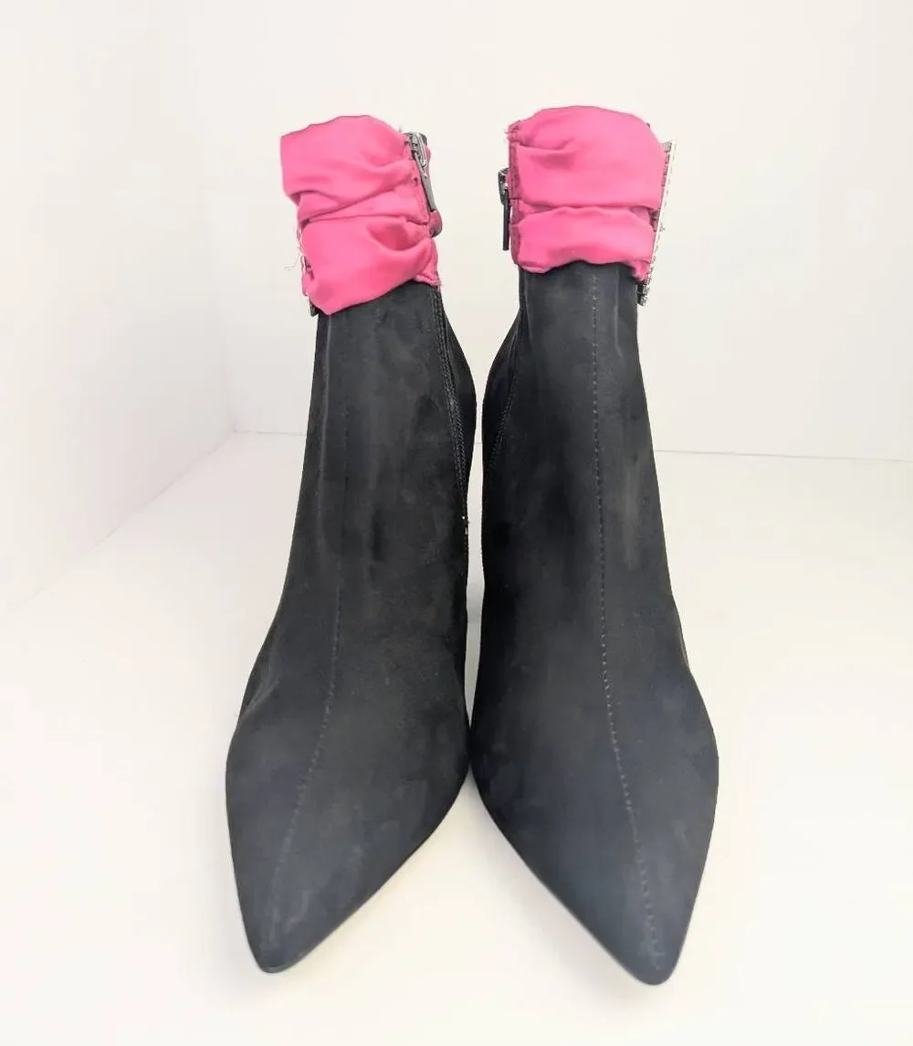Betsey Johnson Millburn Black & pink rhinestone buckle pointed toe bootie boot 9